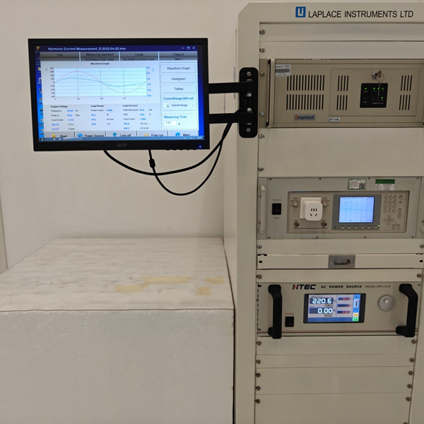 Salle d'essai harmonique et scintillant